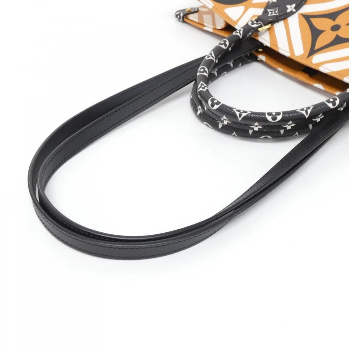 Louis Vuitton LV Crafty On The Go GM Bag Creme Caramel — view 4