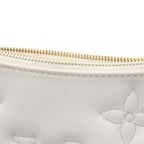 Louis Vuitton Handbag Over the Moon Snow Leather — view 6