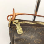 Louis Vuitton Pouch Monogram Accessoire — view 4