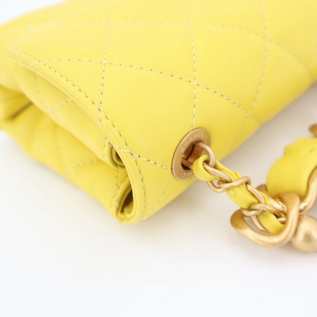 Chanel Shoulder Bag Quilted — view 9