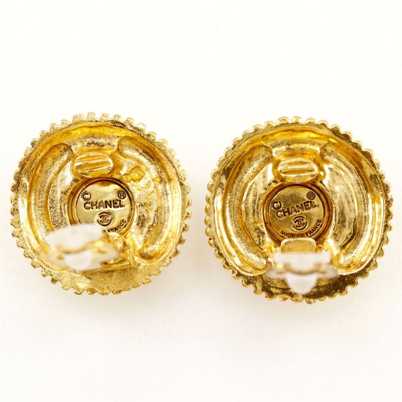 Chanel Vintage Gold Plated and Faux Pearl 29.8 g Earrings — view 5