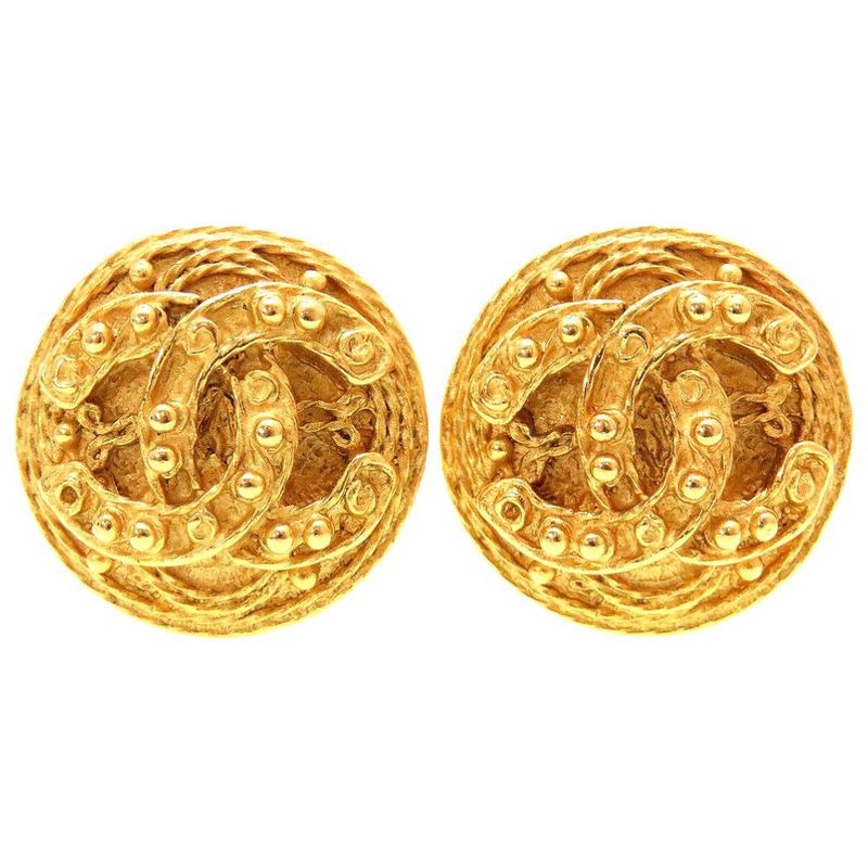 Chanel Coco Mark 04 a Metal Gold Vintage Earrings 0060 — view 2