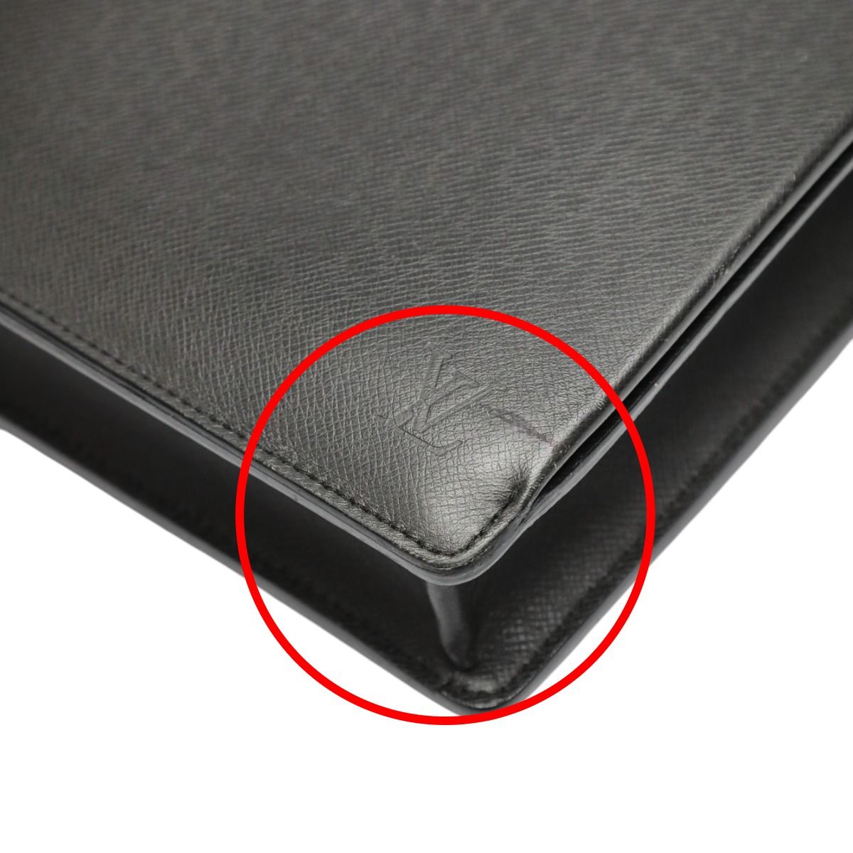 Louis Vuitton Taiga Business Bag Neo Robusto — view 6