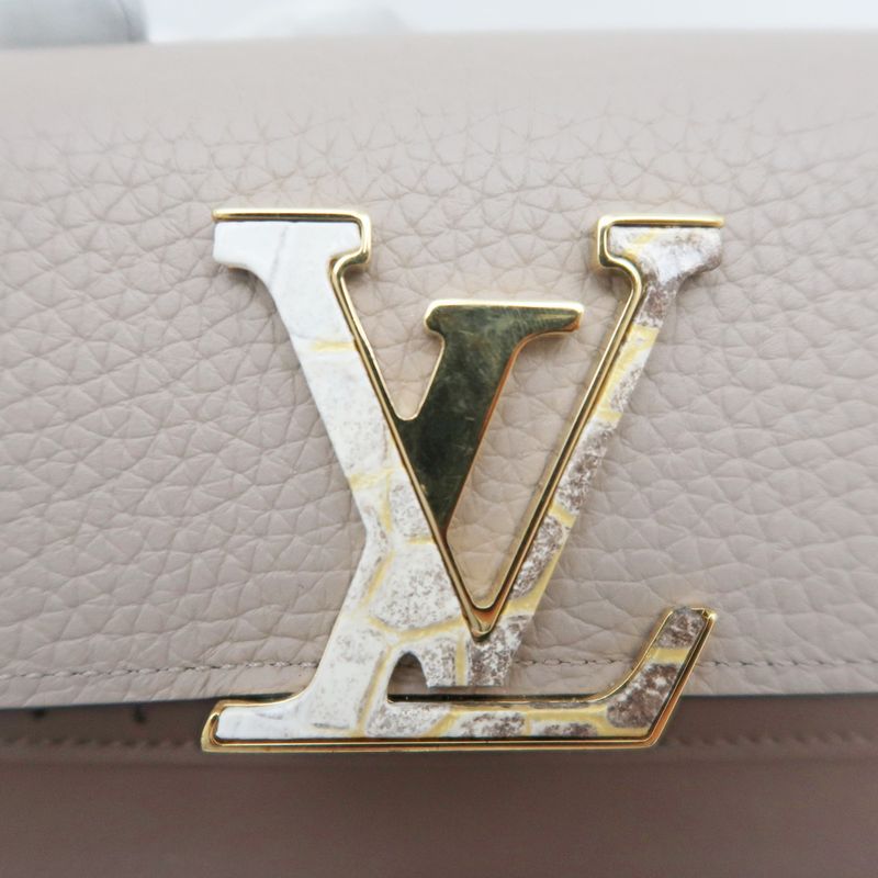Louis Vuitton Trifold Wallet Portefeuille Capucines Compact — view 8