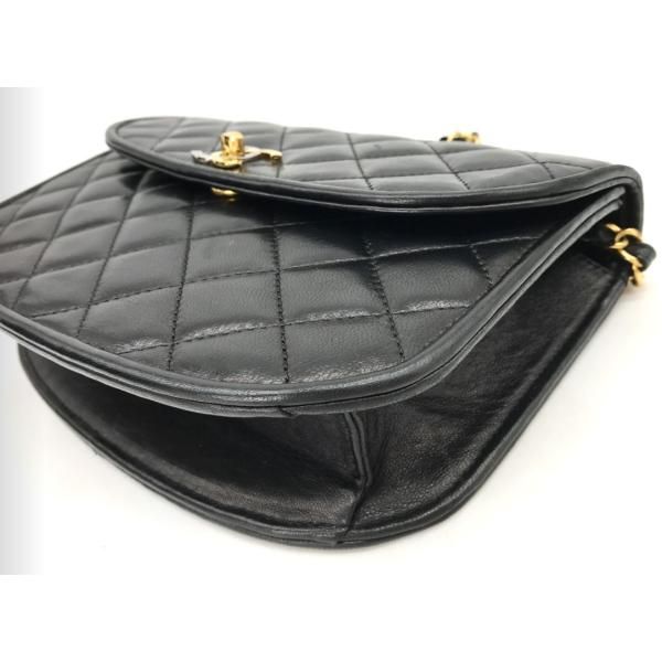 Chanel Quilted CC Logo Turnlock Limited Edition Chain Shoulder Bag Black — view 5