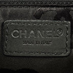 Chanel Chain Shoulder Bag Lambskin Black 7 Figures 6 Units — view 6