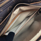 Louis Vuitton Monogram Reporter PM — view 6