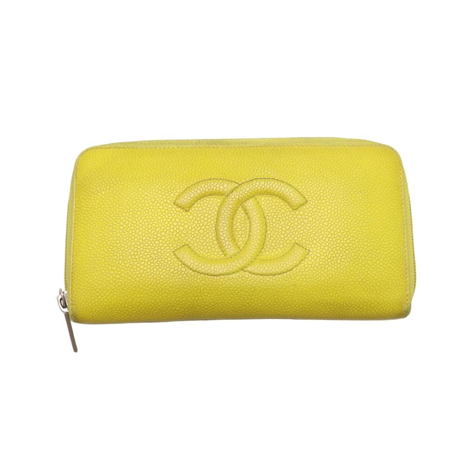 Chanel Caviar Leather CC Logo Zip Around Wallet