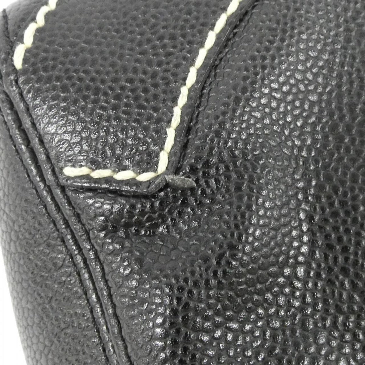 Chanel Vintage Shoulder Bag — view 4