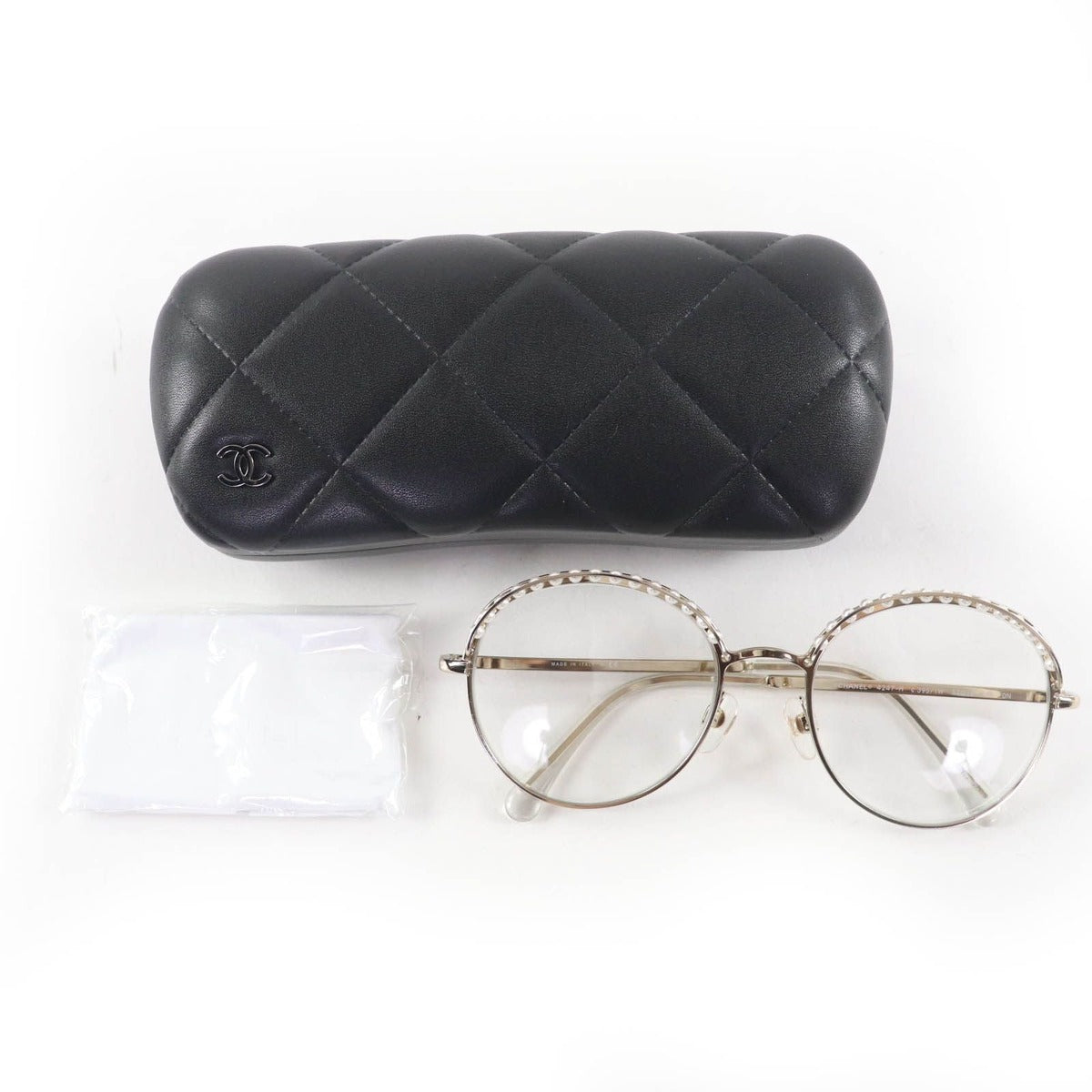 Chanel 4247 Coco Mark Faux Pearl Sunglasses — view 2