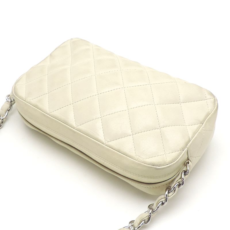 Chanel Shoulder Quilted Chain Lambskin White Bag — view 5