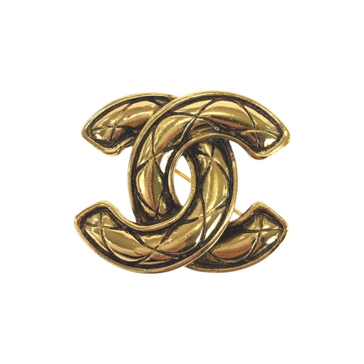 Chanel Vintage CC Logo Gold Metal Brooch