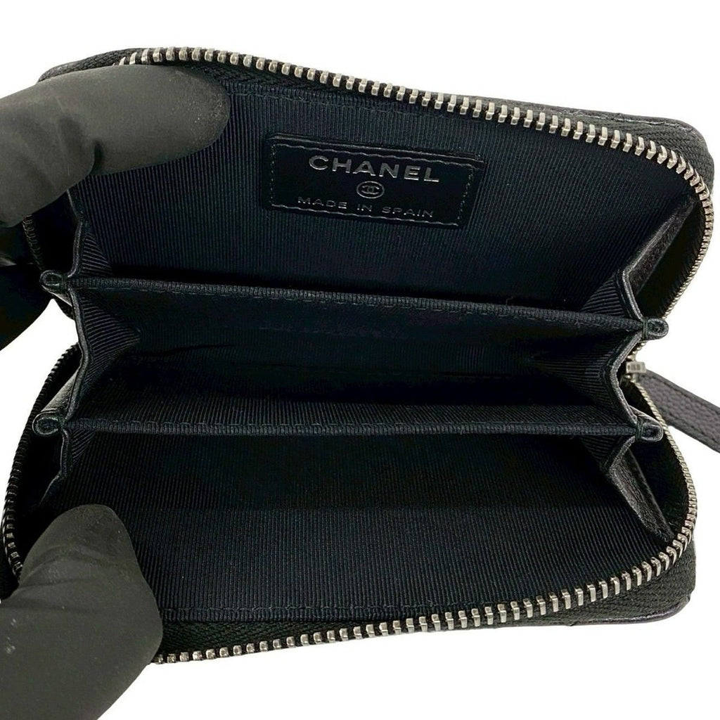 Chanel With CC Logo Chew Blanc Caviar Leather Coin Purse Black — view 7