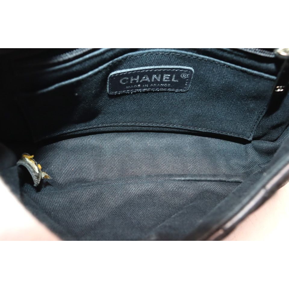 Chanel Quilted Leather Chain Shoulder Bag Pouch — view 7