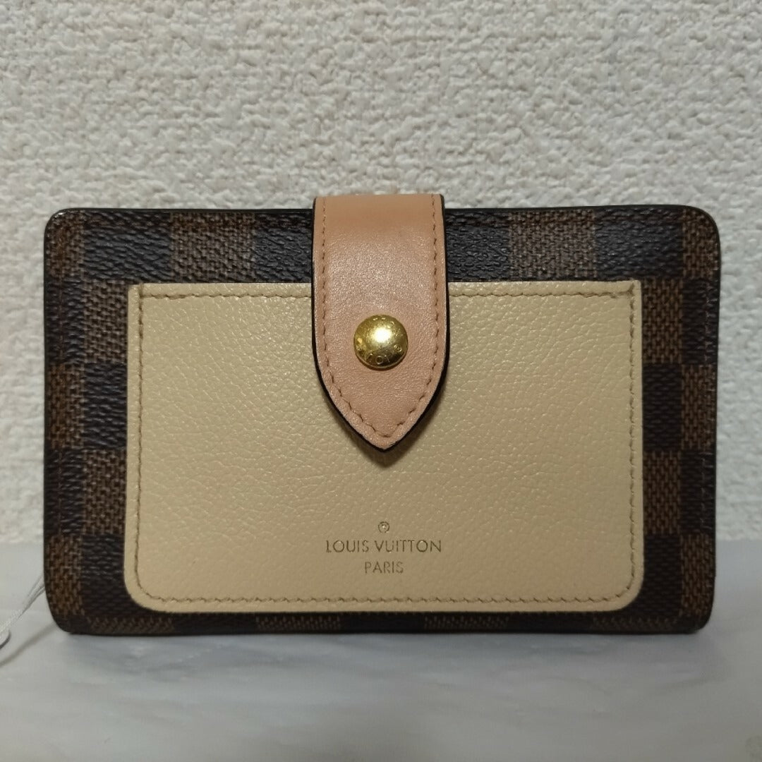 Louis Vuitton Damier Portefeuille Juliette Bifold Wallet