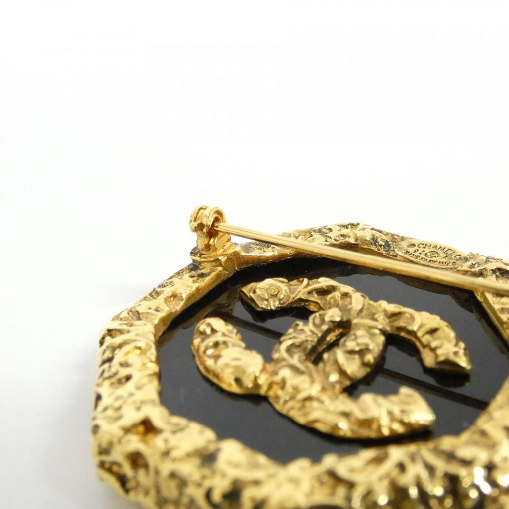 Chanel Vintage Brooch Gold — view 3