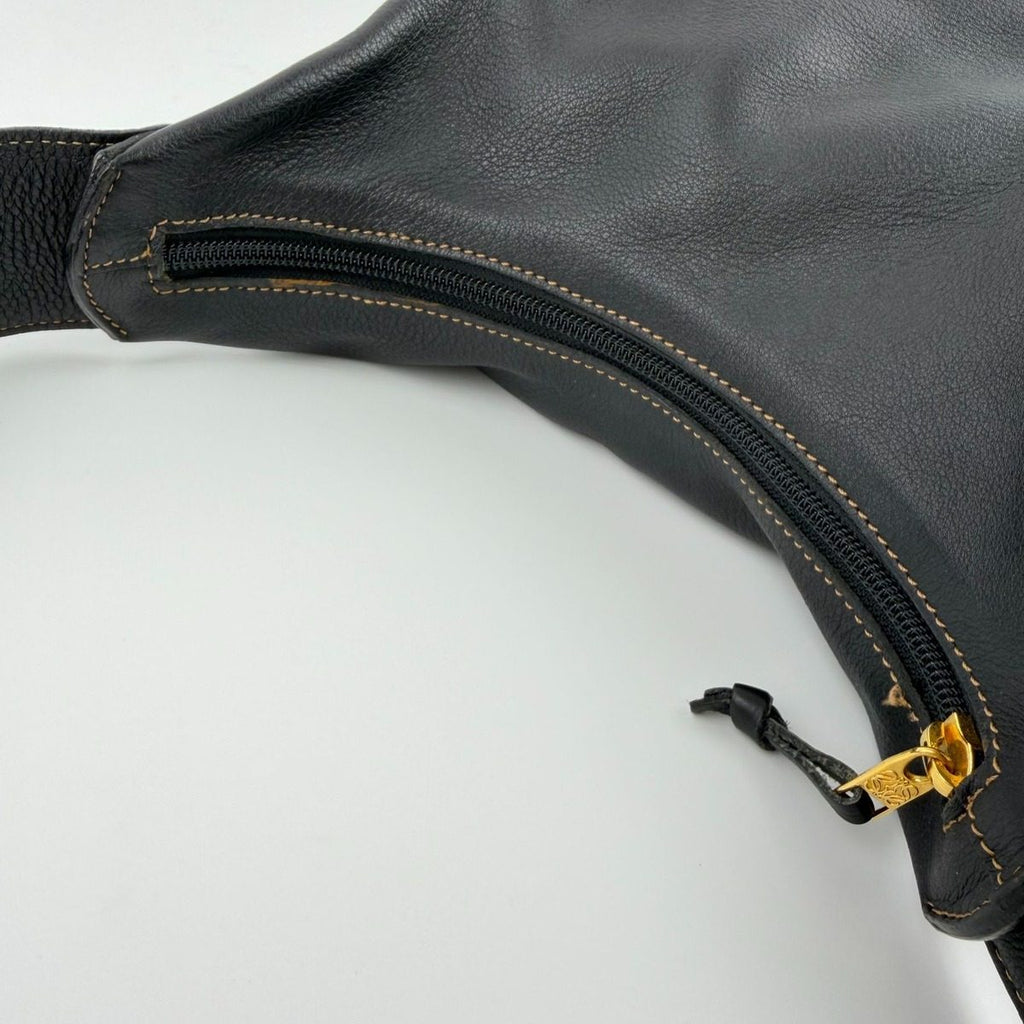Loewe Shoulder Bag Black Leather Vintage — view 7
