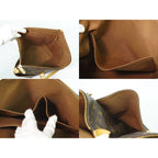 Louis Vuitton LV Totally MM Monogram Tote Shoulder Bag Brown — view 8