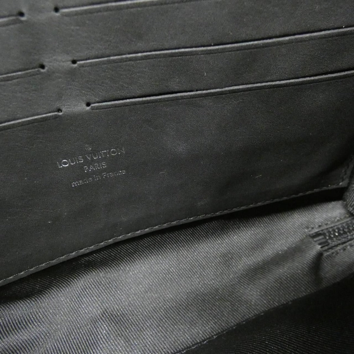 Louis Vuitton Taurillon Monogram Soft Trunk Wallet Shoulder Bag — view 9
