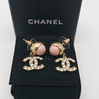 Chanel Earrings Pink Pearl Rhinestone CC Logo Gold — view 2