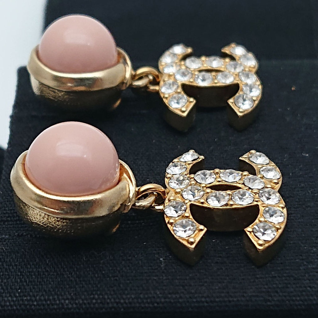 Chanel Earrings Pink Pearl Rhinestone CC Logo Gold — view 8