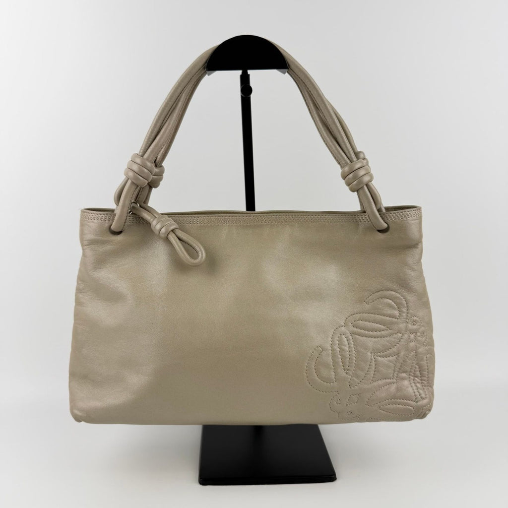 Loewe Anagram Shoulder Bag Beige Leather Vintage — view 3