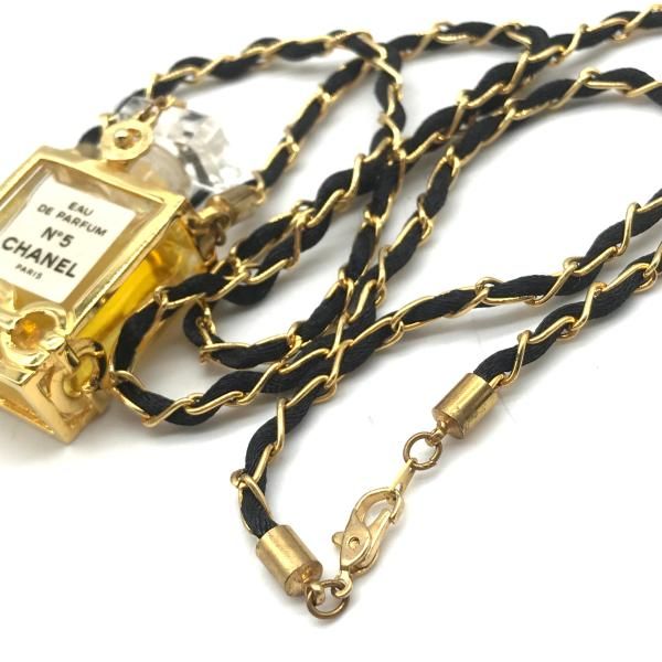 Chanel Perfume Necklace No5 Gold — view 8