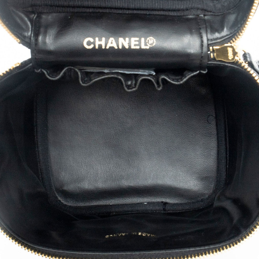 Chanel Cc Tal Vanity Case Black Caviar Leather — view 9