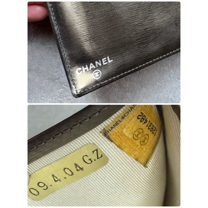 Chanel Coco Long Wallet with Clasp Gold Leather Bifold — view 4