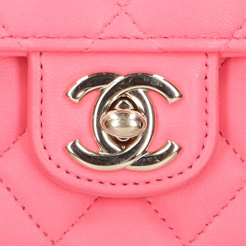 Chanel Quilted Heart Chain Shoulder Bag — view 6