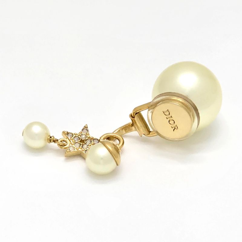 Dior Tribales Clip Earrings Star Clover Charm White Resin Pearl — view 5