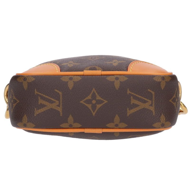 Louis Vuitton Danube Monogram 2-Way Shoulder Bag — view 4