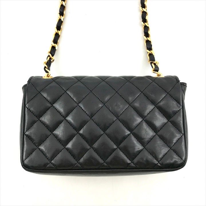 Chanel CC Logo Mini Quilted Turnlock Lambskin Chain Shoulder Bag Black — view 2
