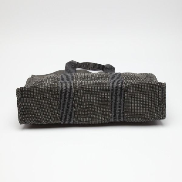 Hermes Business Bag Her Line Tote MM Canvas — view 4