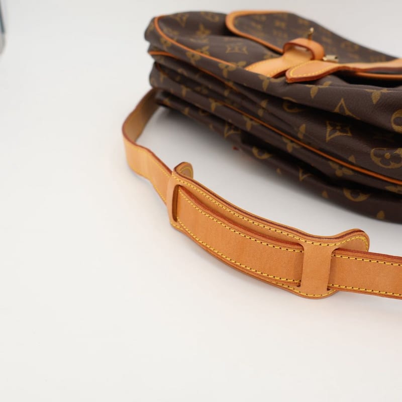 Louis Vuitton Monogram Saumur 35 Crossbody Bag — view 8
