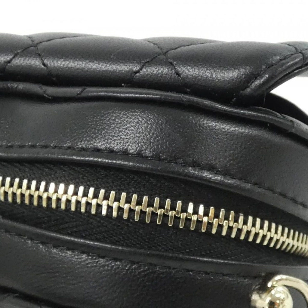Chanel Shoulder Bag Gold — view 5