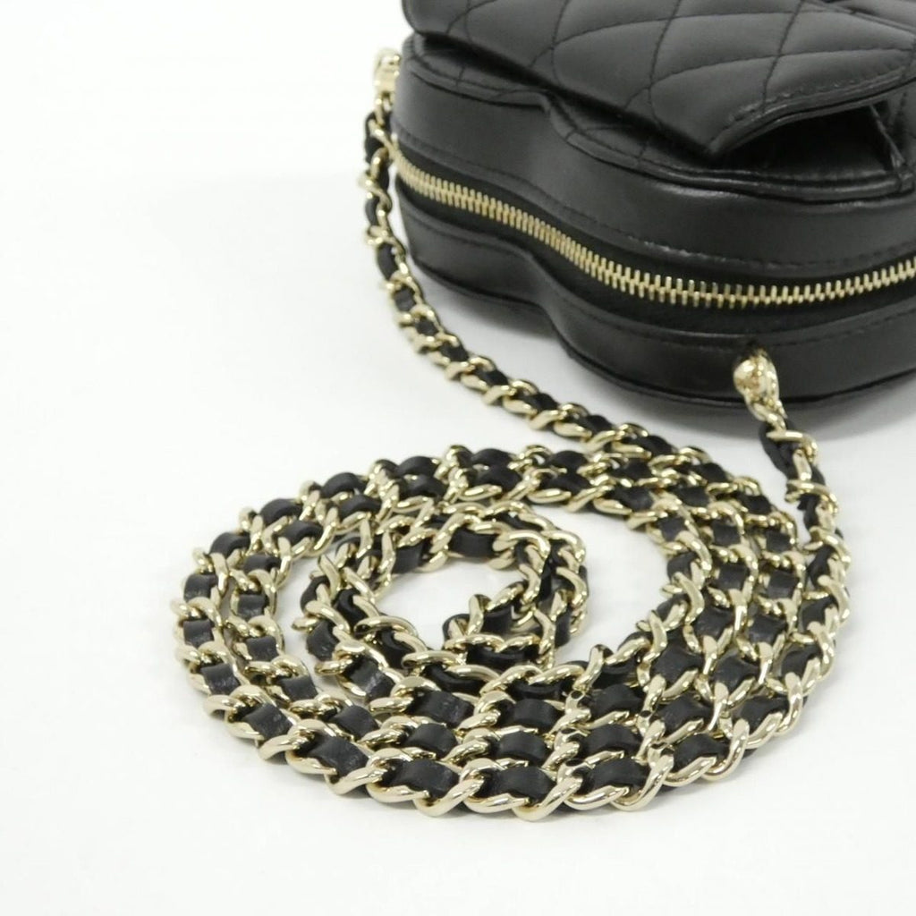 Chanel Shoulder Bag Gold — view 6