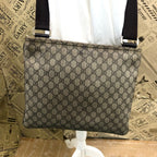 Gucci GG Pattern Supreme Shoulder Bag — view 2