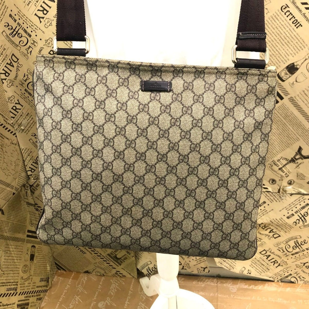 Gucci GG Pattern Supreme Shoulder Bag