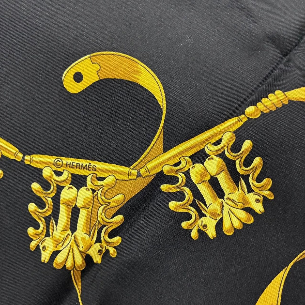 Hermes Carre 90 les Cavaliers D'Or Golden Knight Scarf Silk Gold Black — view 8