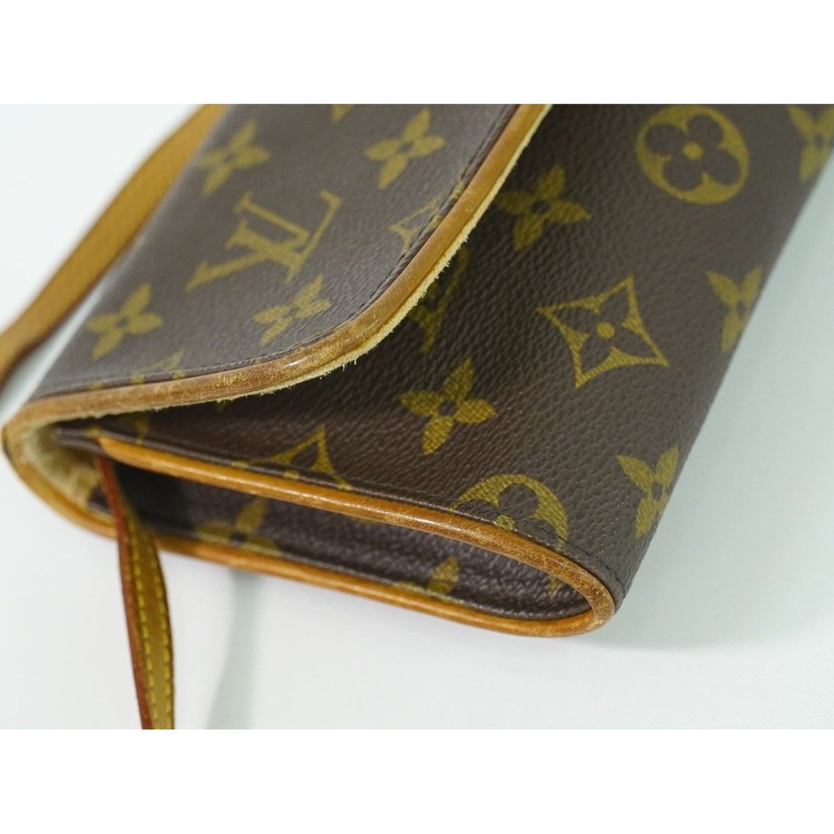 Louis Vuitton LV Pochette Twin GM Monogram 2-Way Shoulder Bag Clutch Brown — view 7
