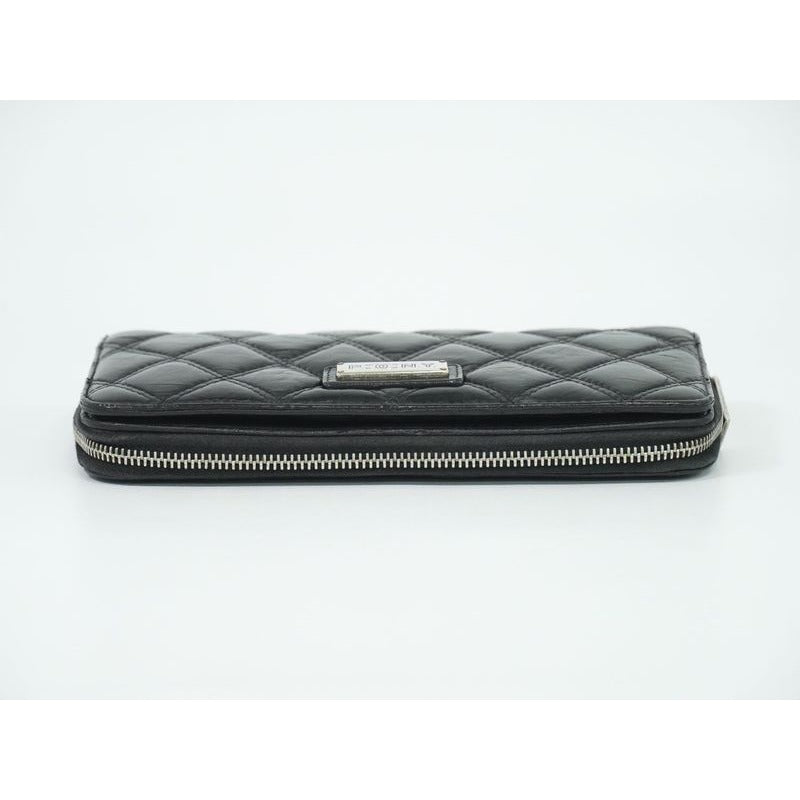 Chanel Paris New York Line Quilted Round Zipper Long Wallet — view 3