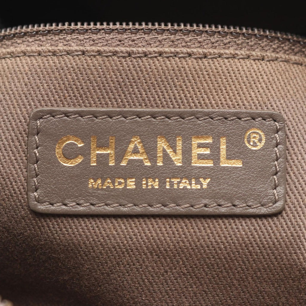 Chanel Shoulder Bag Quilted Gray Leather Top Handle 2-Way — view 4