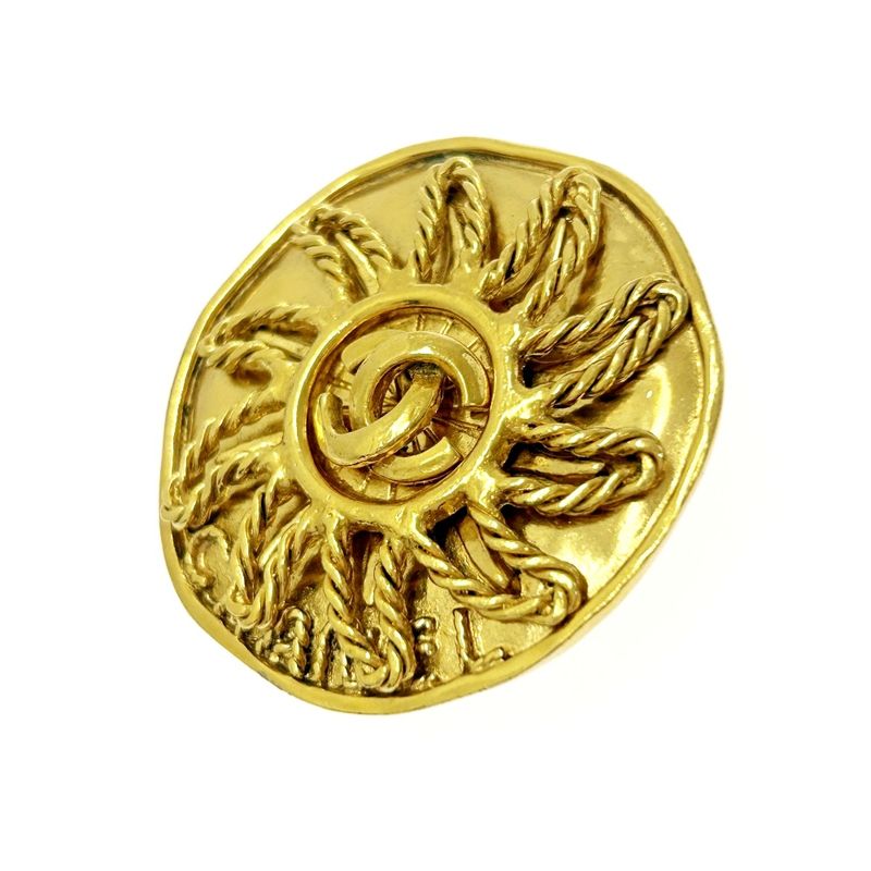 Chanel GP 94 a Coco Mark Sun Brooch Gold — view 5