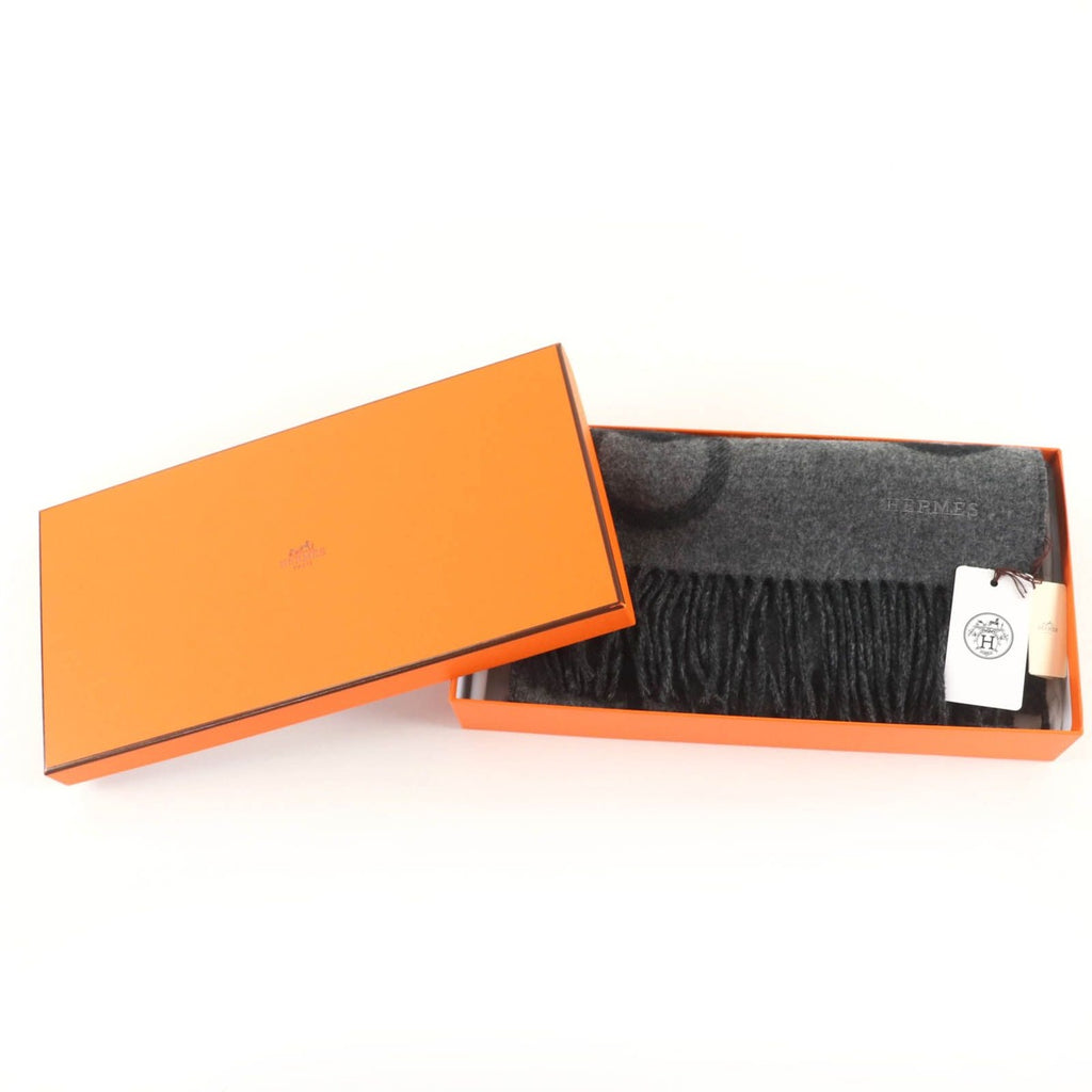 Hermes Any Mole 100% Cashmere Logo Fringed Bicolor Muffler Gray Black with Scarf — view 2