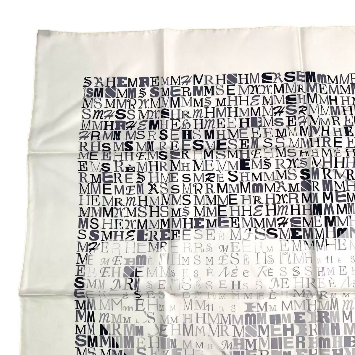 Hermes Carre 90 Scarf Cheval de Caracter Silk White — view 2