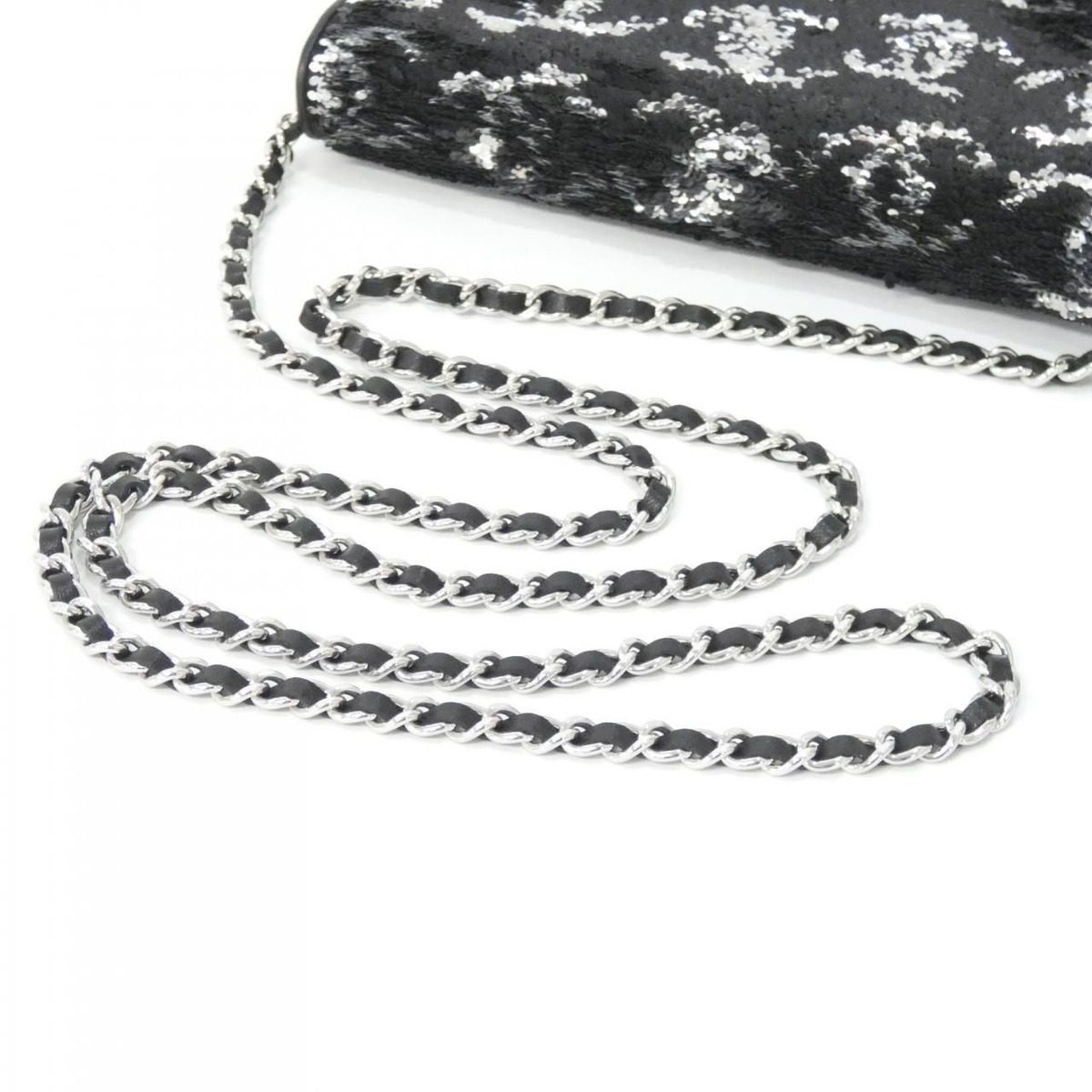 Chanel Chain Wallet Silver — view 5