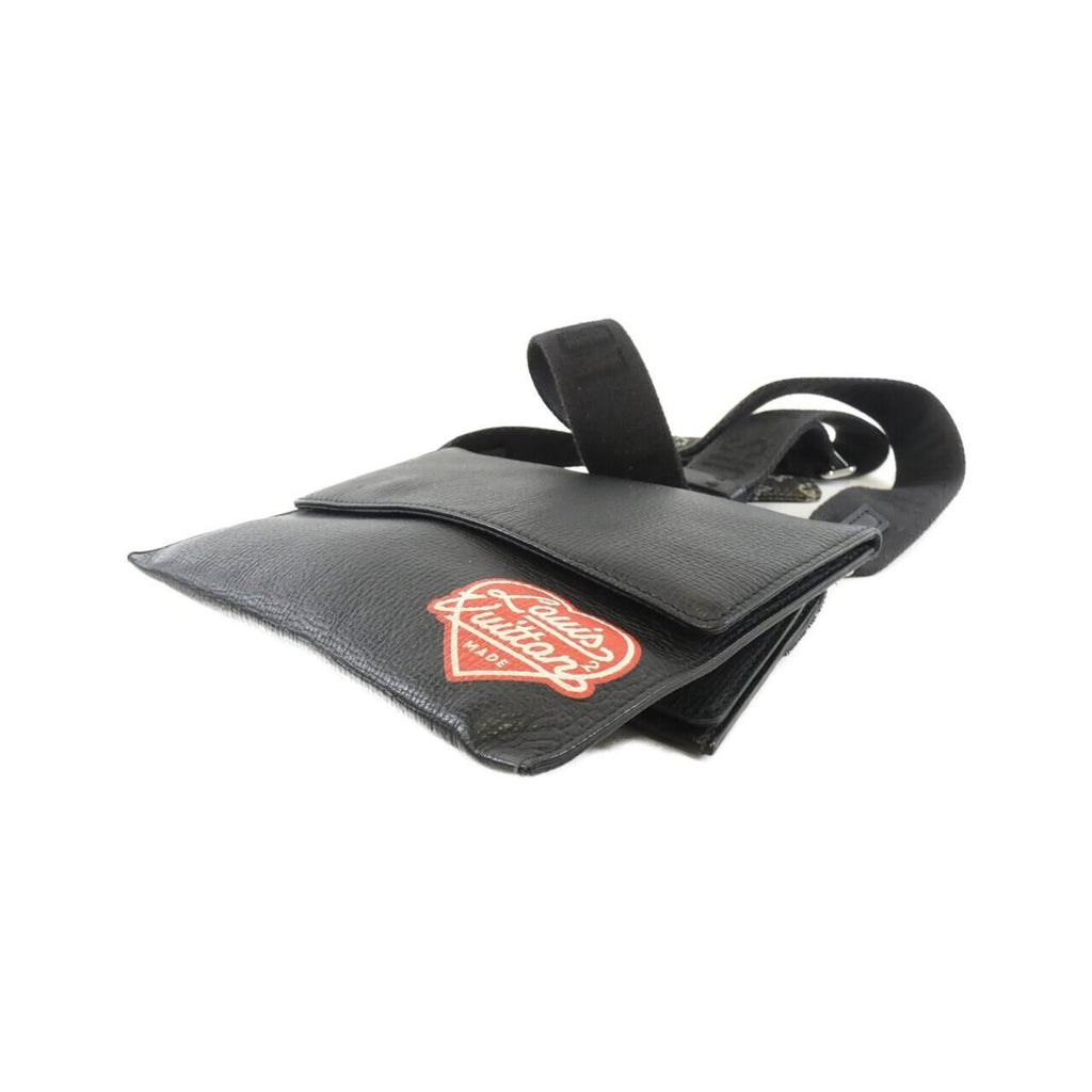 Louis Vuitton Monogram Drip Trio Pouch Shoulder Bag — view 3