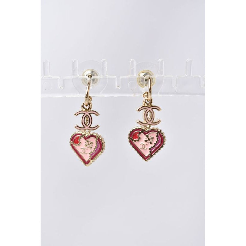 Chanel CC Mark Heart Motif Pink — view 3