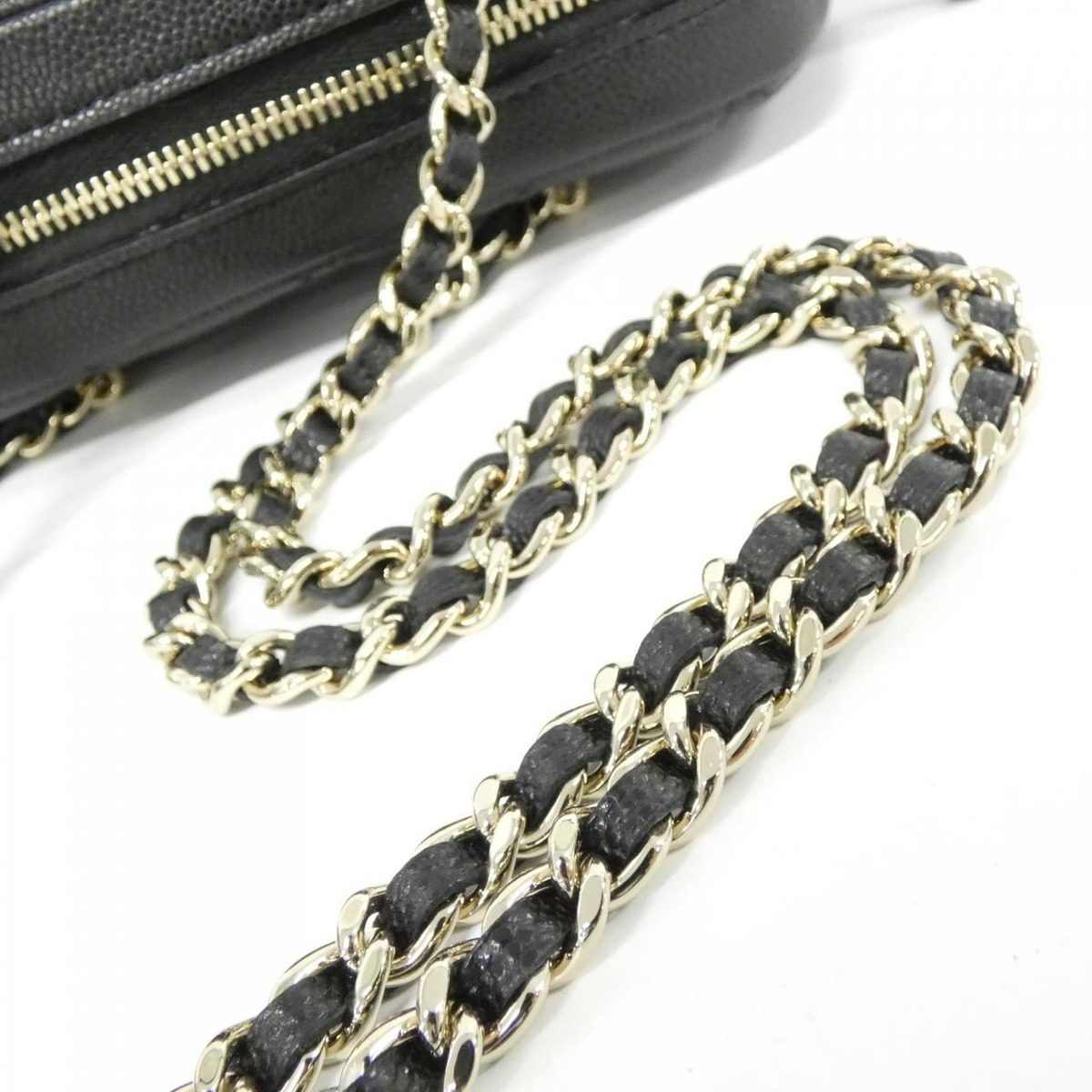 Chanel Chain Clutch Gold — view 6